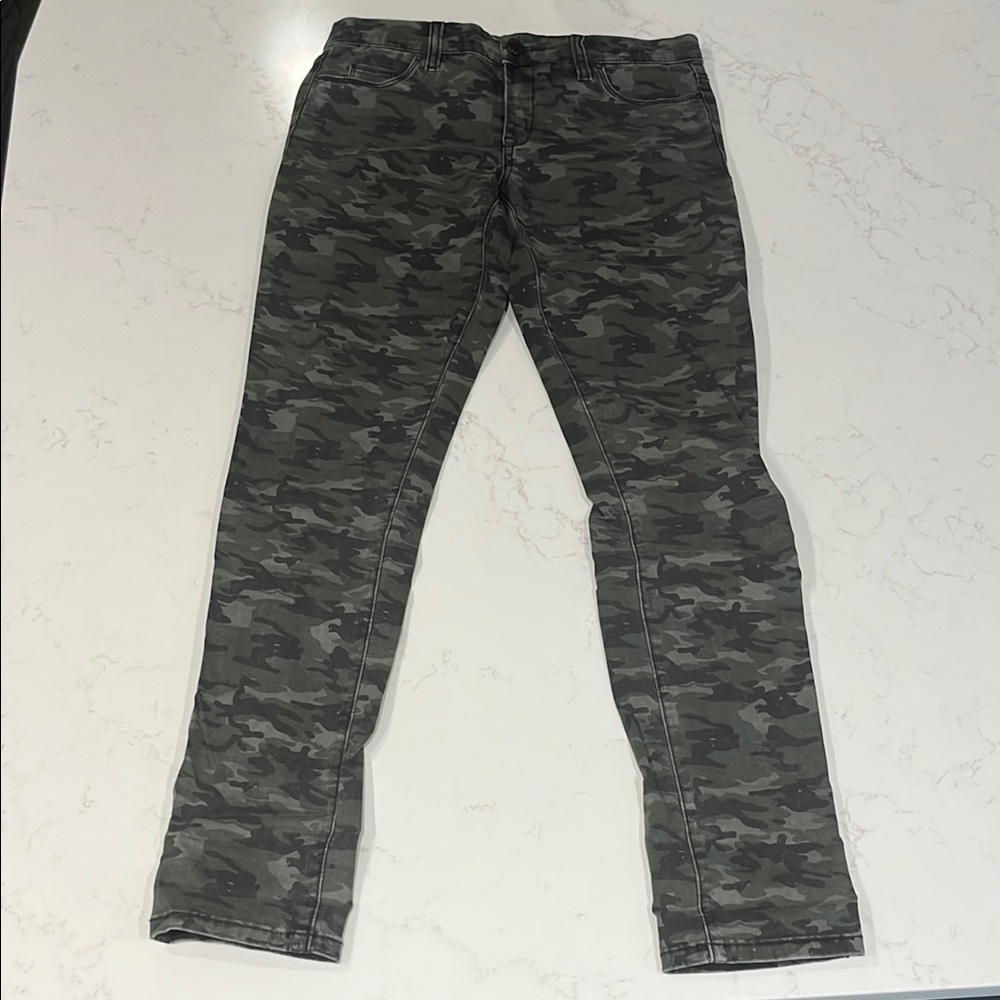 Women’s Camouflage Pants